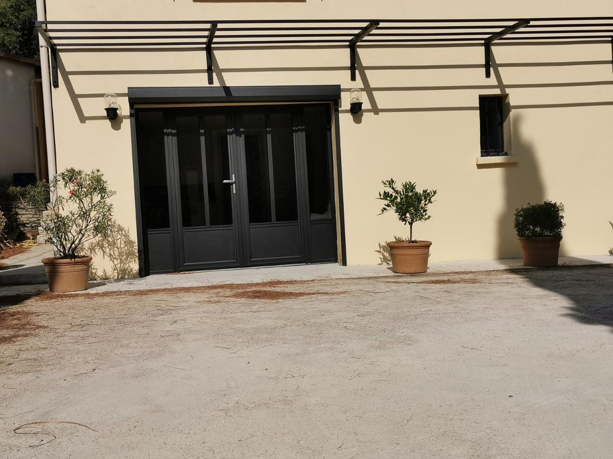 Gite 2 Chambres Avec Piscine Sernhac ภายนอก รูปภาพ