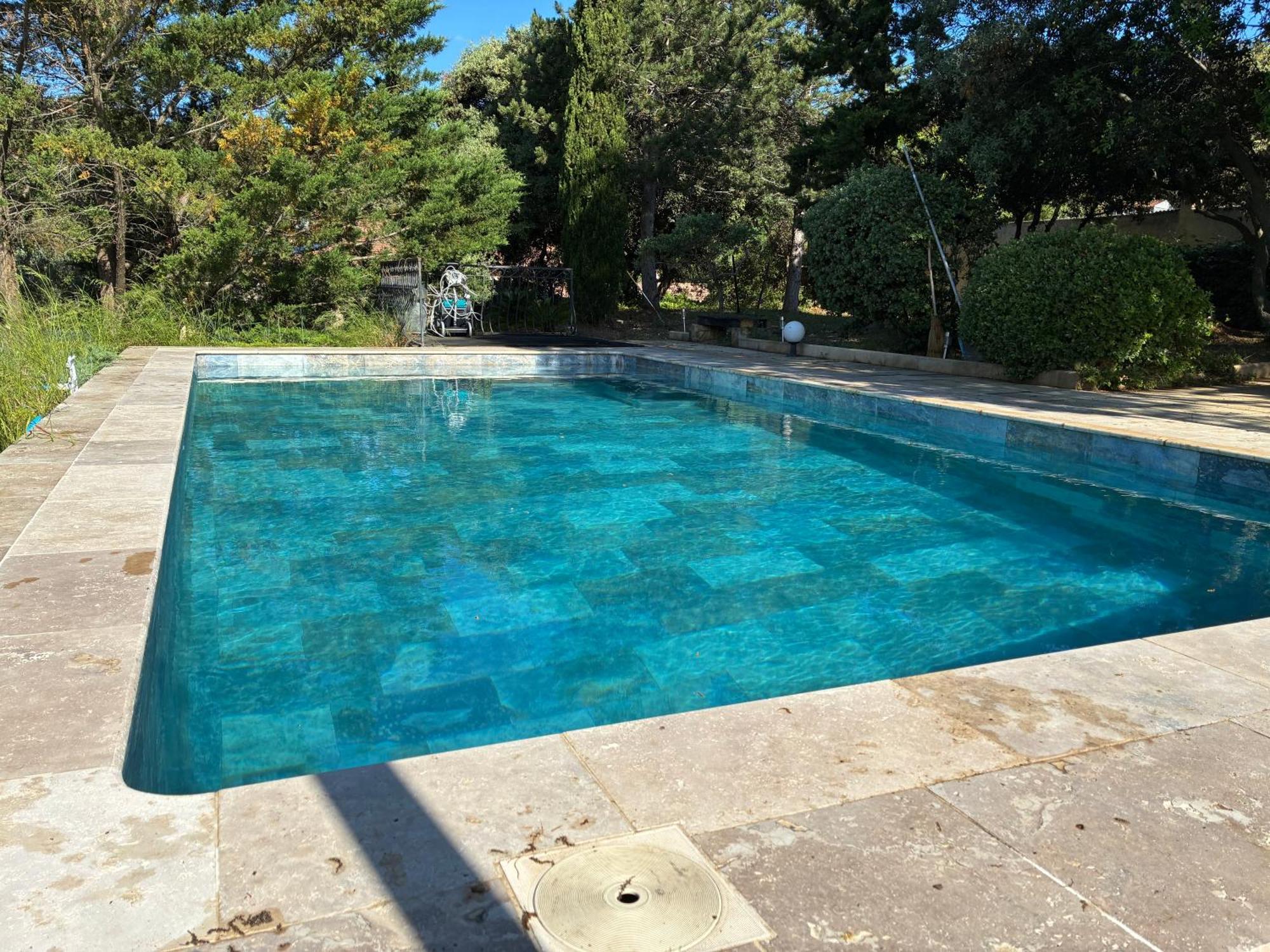 Gite 2 Chambres Avec Piscine Sernhac ภายนอก รูปภาพ
